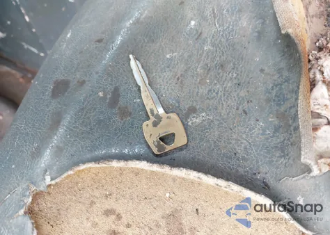 1992 Ford Econoline E150 Van z USA, uszkodzony, nr VIN 1FTEE14Y9NHA04733